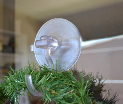 Ditch the Nails, Embrace Simplicity: The Unexpected Power of a Simple Living Suction Cup Wreath Hook