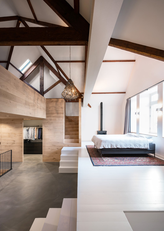 Escape the Noise: Finding Peace in a Minimalist Monastery House Escape the Noise: Finding Peace in a Minimalist Monastery House